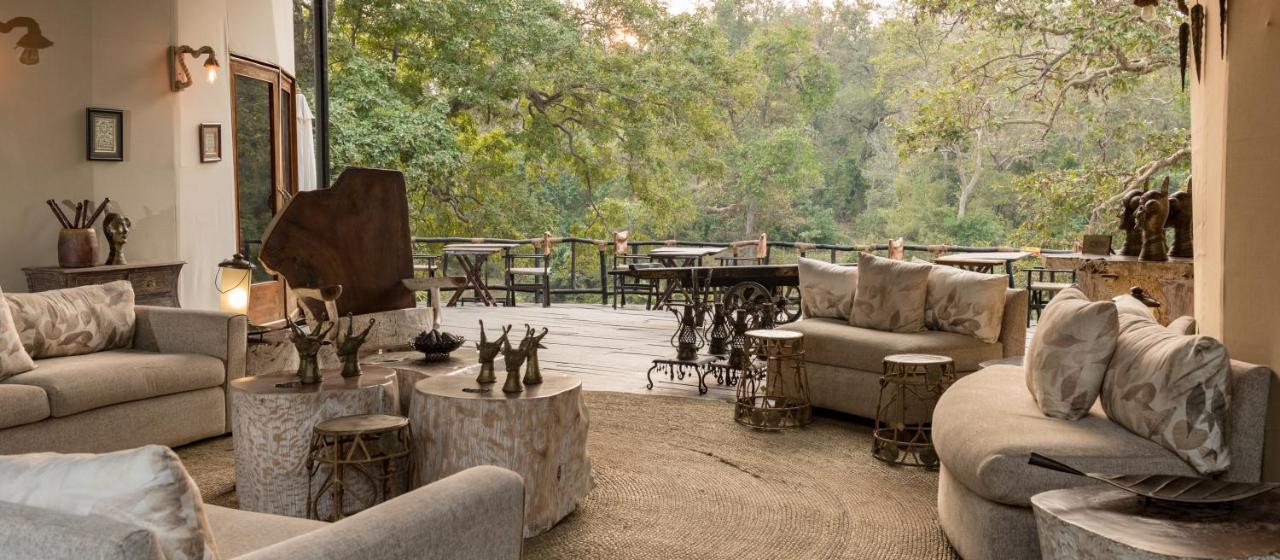 Banjaar Tola Kanha National Park - A Taj Safari Lodge Buitenkant foto